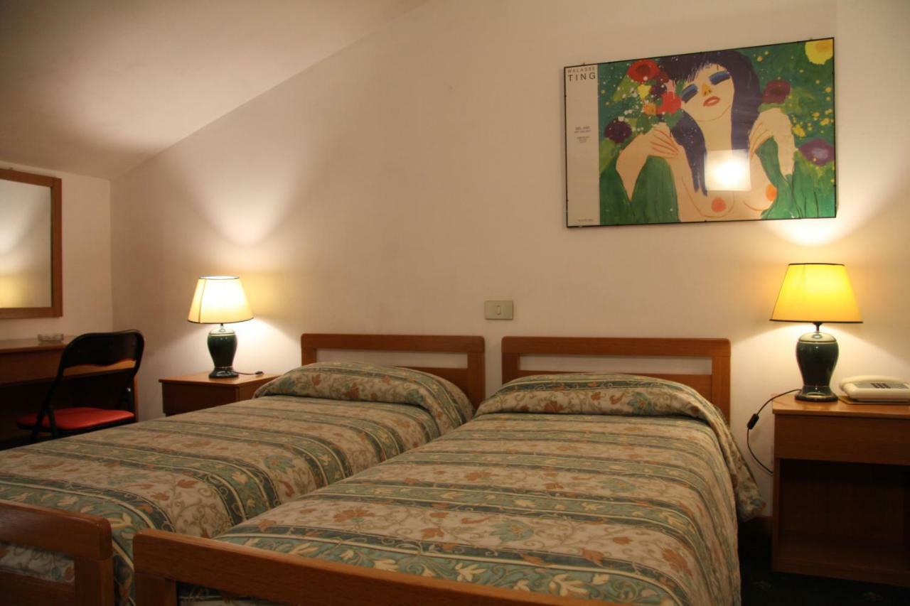 Hotel Rizzi Monticello Conte Otto Экстерьер фото